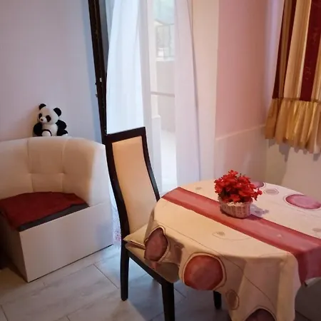 Vicente Apartment *
